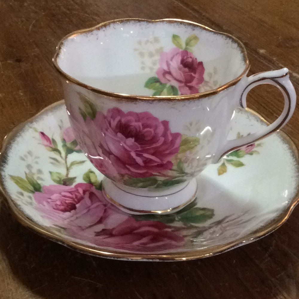 Royal Albert Tea cup & saucer- 1set